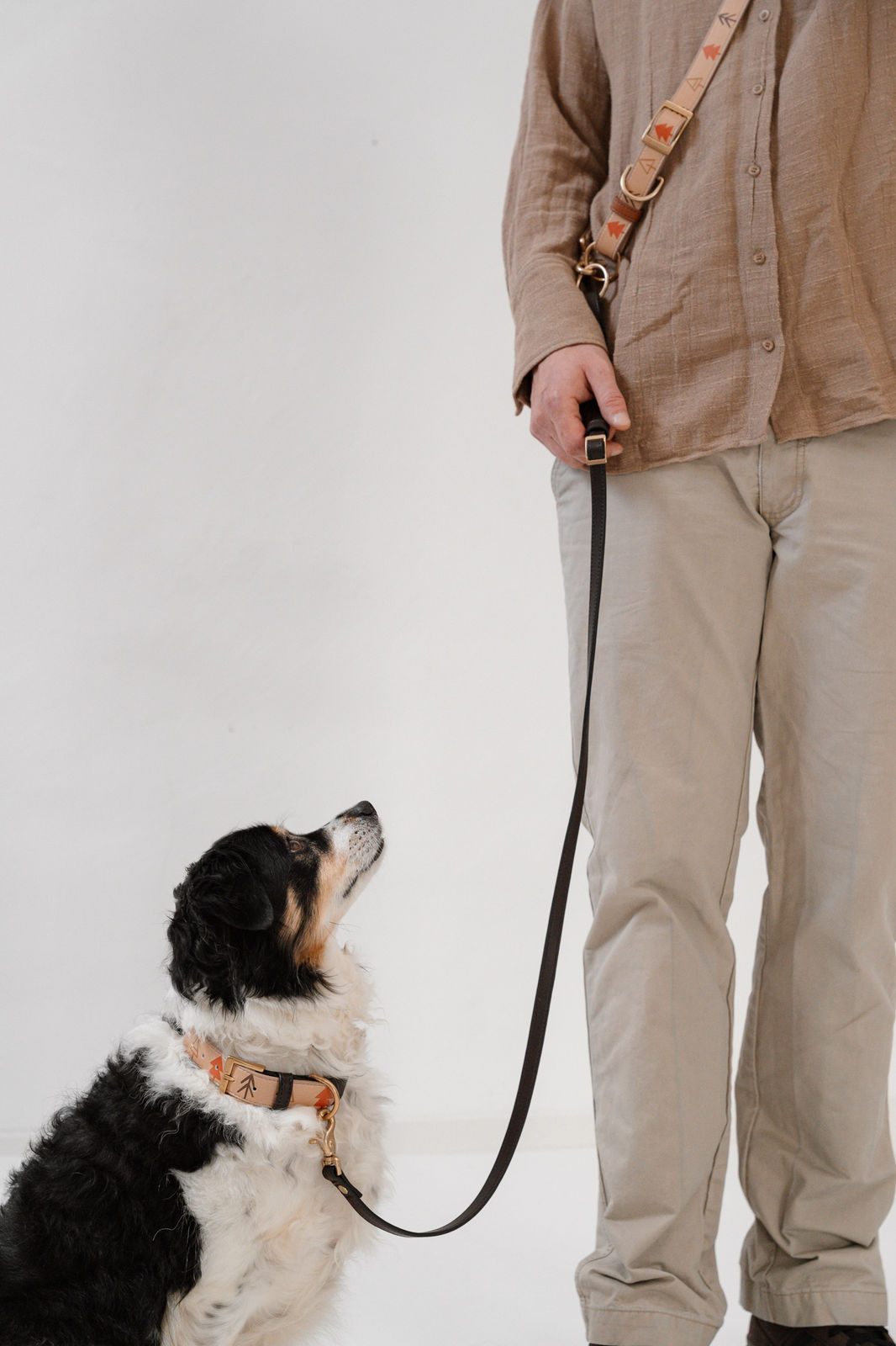 Halsband - Anyway the wind blows X Espresso Noir [Test Product]